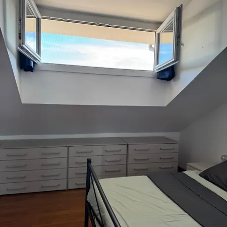 Mansarda Accogliente In Ottima Posizione * Vercelli