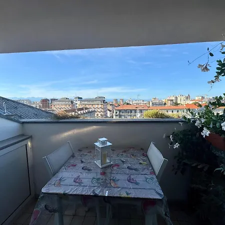 Apartman Mansarda Accogliente In Ottima Posizione