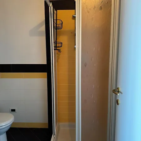 Mansarda Accogliente In Ottima Posizione Lejlighed