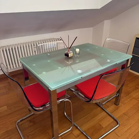 Mansarda Accogliente In Ottima Posizione *