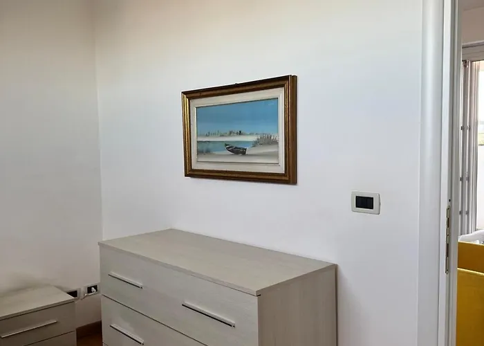 Mansarda Accogliente In Ottima Posizione Vercelli